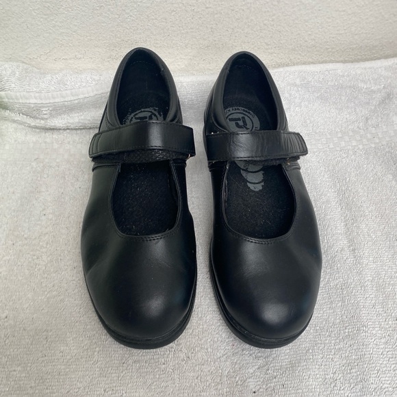 Propet Womens Black Leather Strappy Mary Jane Shoe Size 8 X Wide Comfort Classic - Picture 1 of 15